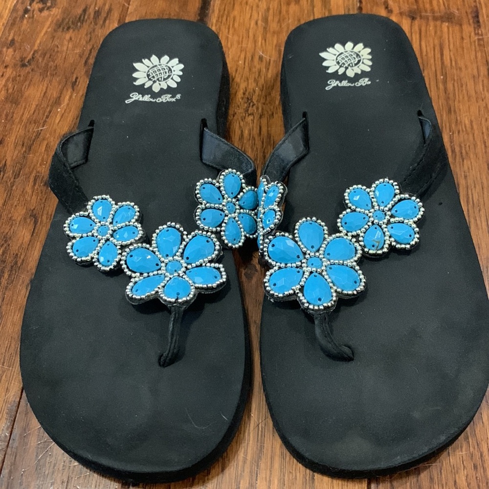 Yellow Box Rhinestone Flip Flops - Picture 2 of 4